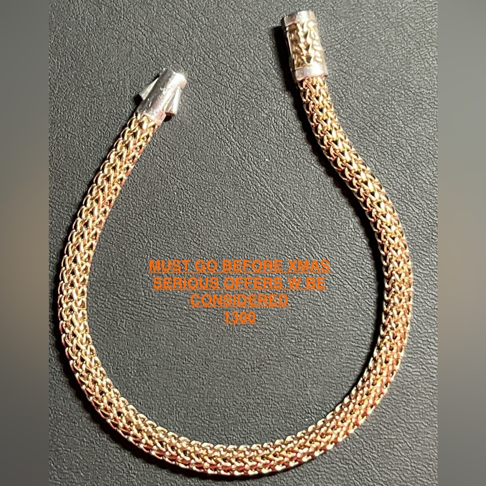 JOHN HARDY   ICONIC  18k Gold and Silver bracelet
SOLD SOLD